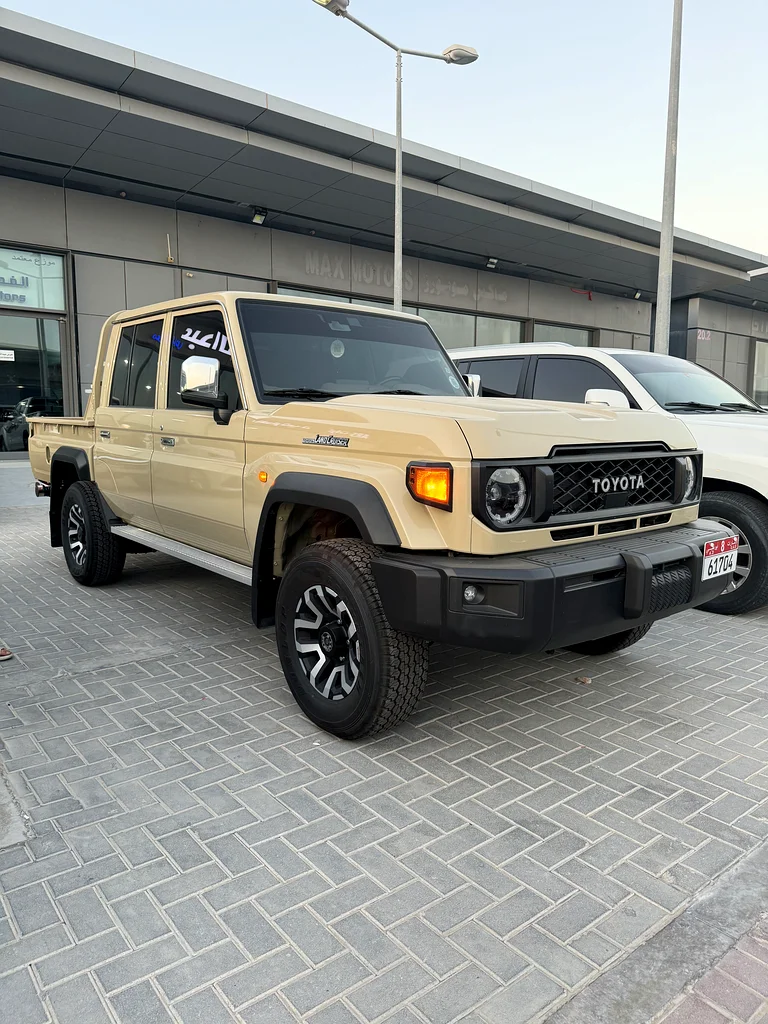 Land Cruiser pick up double cab  
Land Cruiser pick up63138716098563113
