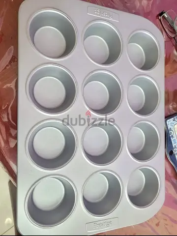 Prestige Muffin  tray new( slashed price)