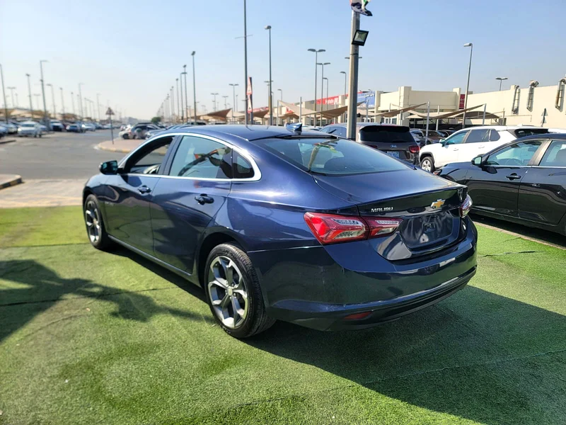 ** 2020 ** Chevrolet Malibu   | Apple Display  ** | ** Mid Option ** | Metallic Blue Color  ** |63172649825665113