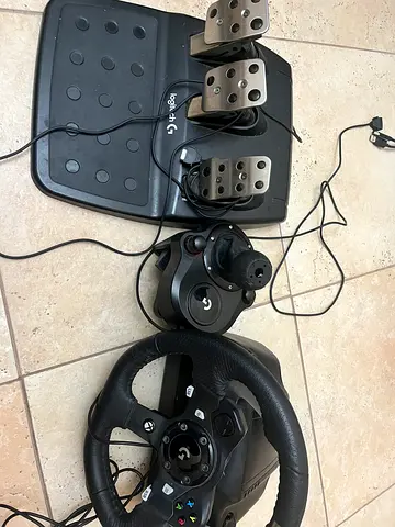 Logitech G920 Sim Racing Wheel,Pedal,Shift Set (Perfect condition, read description)