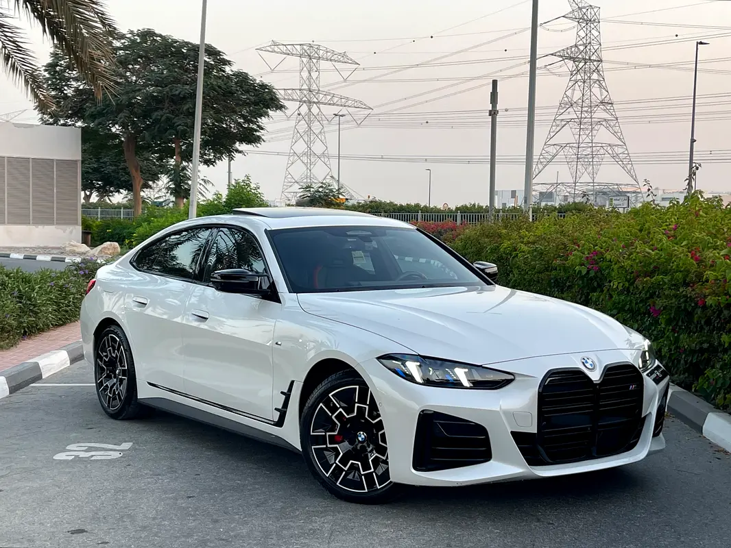 BMW 4-Series 2025 — photo 1 of 15