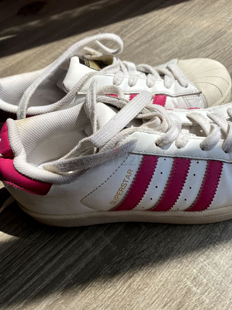 Adidas sports shoe63201172941697110
