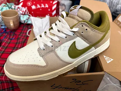 Nike Dunk beige olive green 8.5US