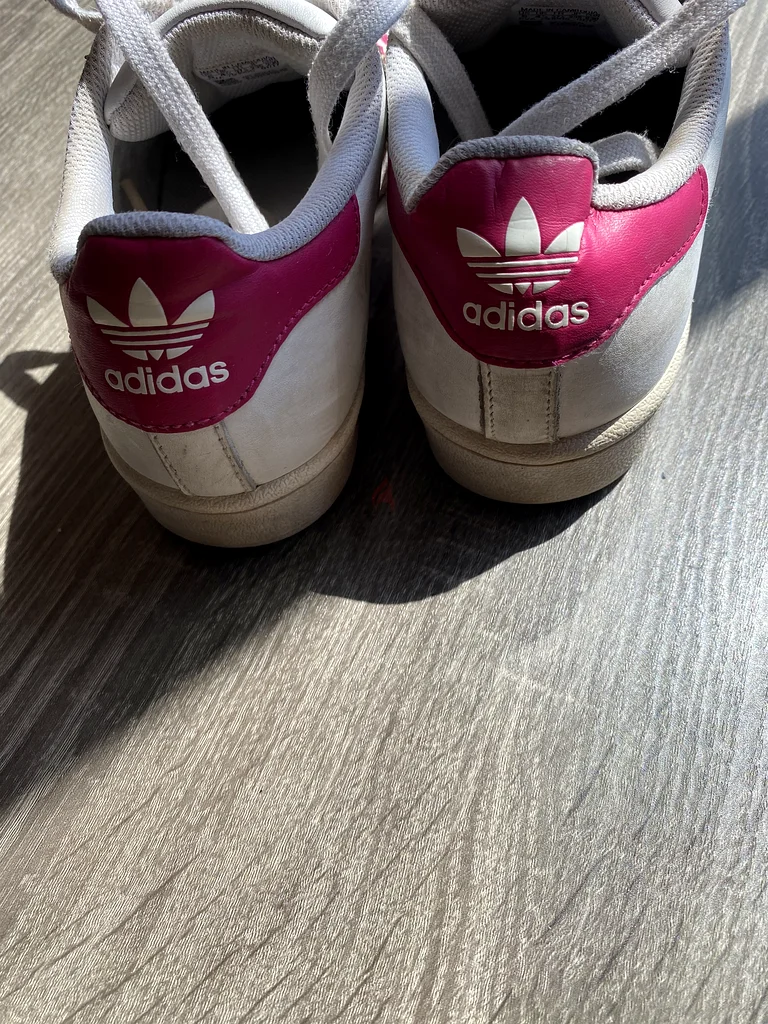 Adidas sports shoe63201172941697112