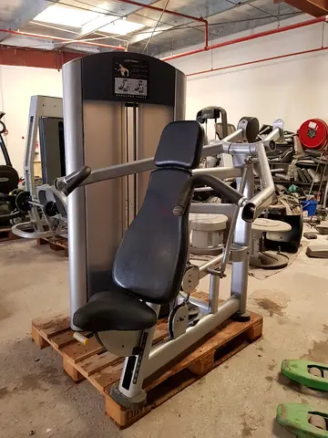 Life Fitness Shoulder Press - Signature Series Used For Sale