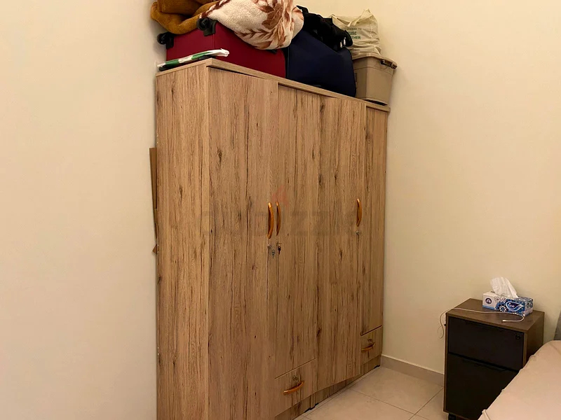 غرفة نوم رئيسية كبيرة وواسعة في ميردف. متاحة فورًا63219810327170113