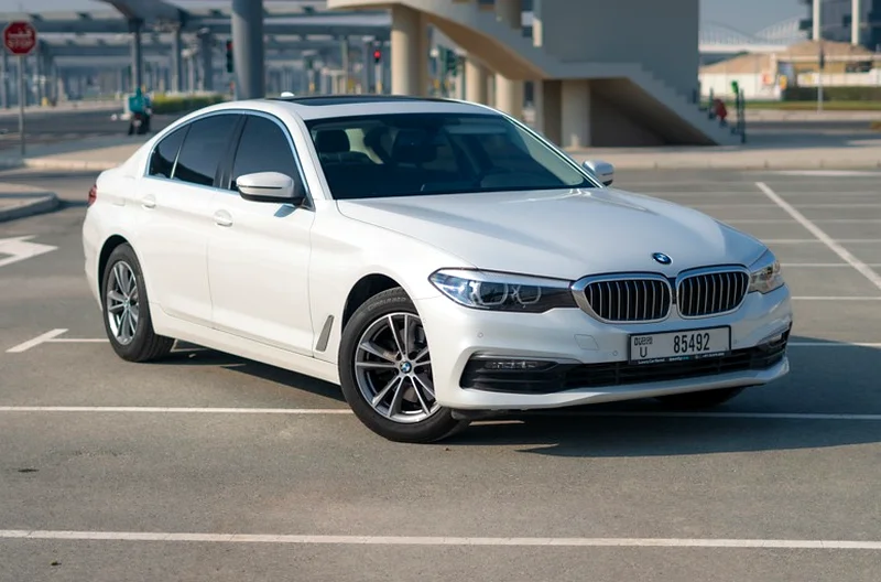 BMW 520i White 2.0L 2020 For sale63156993614595111