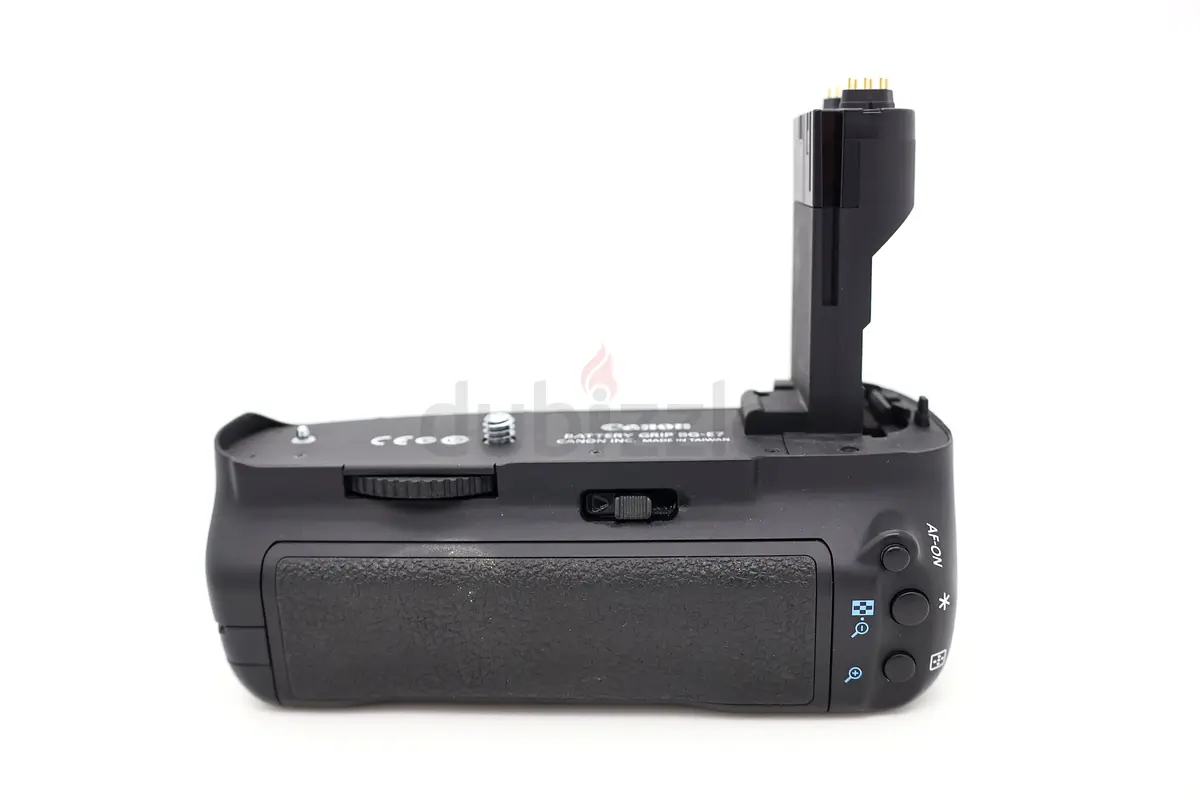 Canon BG-E7 battery grip for EOS 7D | dubizzle