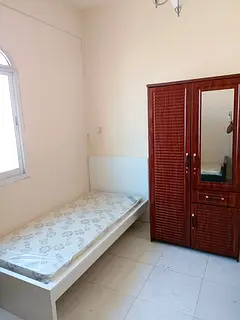 Malayalis  Tamil Executive bedspace Available