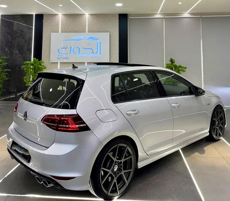 LOVELY VOLKSWAGEN GOLF R || GCC || FULL OPTIONS || AMAZING CAR || LIKE NEW63232619015554118