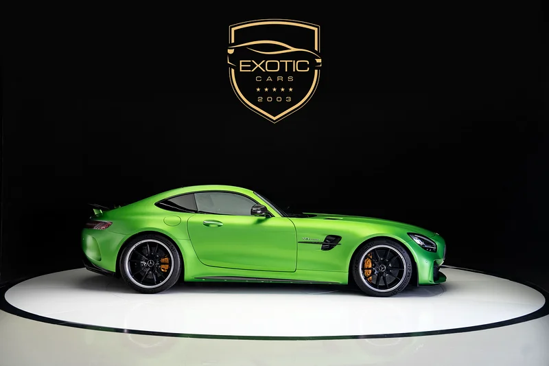 AMG GT R | MATT GREEN | CARBON EXTERIOR | LOW MILEAGE | WARRANTY AVAILABLE63145814304001114