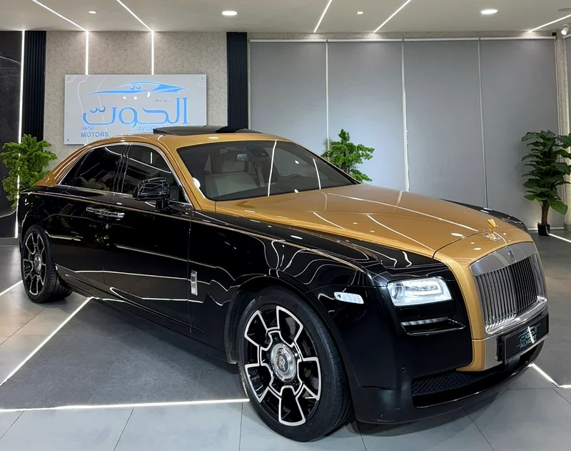 ROYAL ROLLS ROYCE GHOST || 4 BUTTONS || GCC ||  F.S.H AT DEALERSHIP || TOP OPTIONS || ACCIDENT FREE632228083221791119