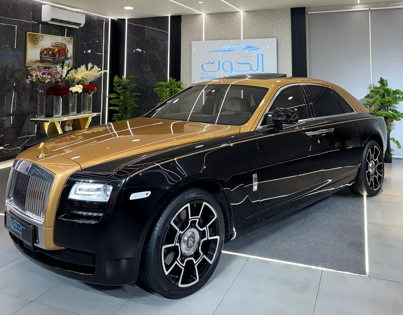 ROYAL ROLLS ROYCE GHOST || 4 BUTTONS || GCC ||  F.S.H AT DEALERSHIP || TOP OPTIONS || ACCIDENT FREE63222808322179111