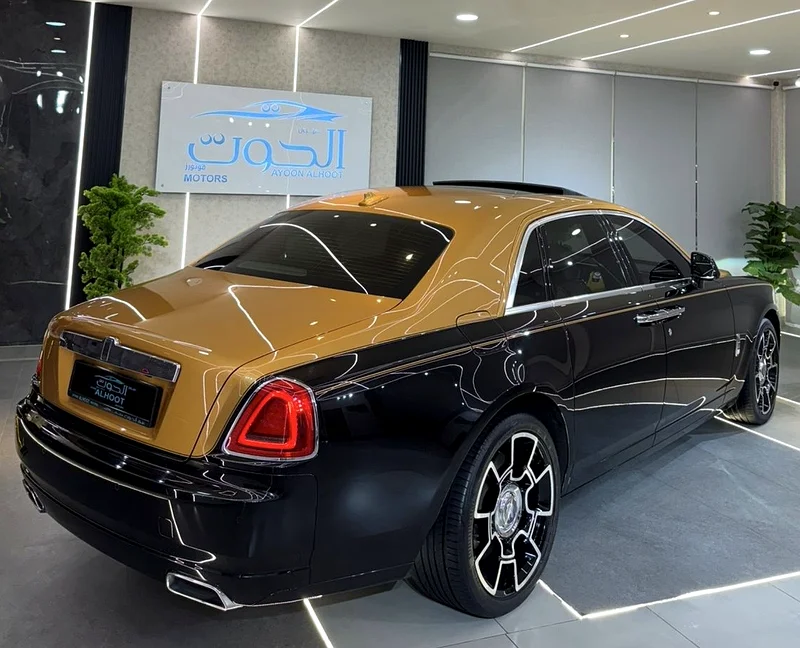 ROYAL ROLLS ROYCE GHOST || 4 BUTTONS || GCC ||  F.S.H AT DEALERSHIP || TOP OPTIONS || ACCIDENT FREE63222808322179112