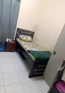Fully furnished EXECUTIVE INDIAN LADIES BED SPACE AVAILABLE NEAR ADCB METRO,AVAILABLE RAEDY TO MOVE