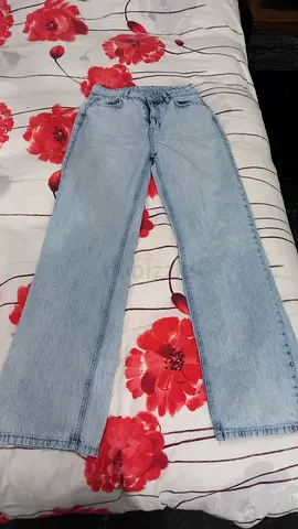 Light blue jeans, wide leg, small size