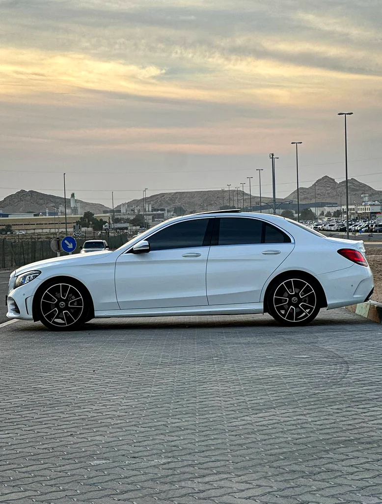 MERCEDES BENZ C200 2021  Gcc63231161789826113