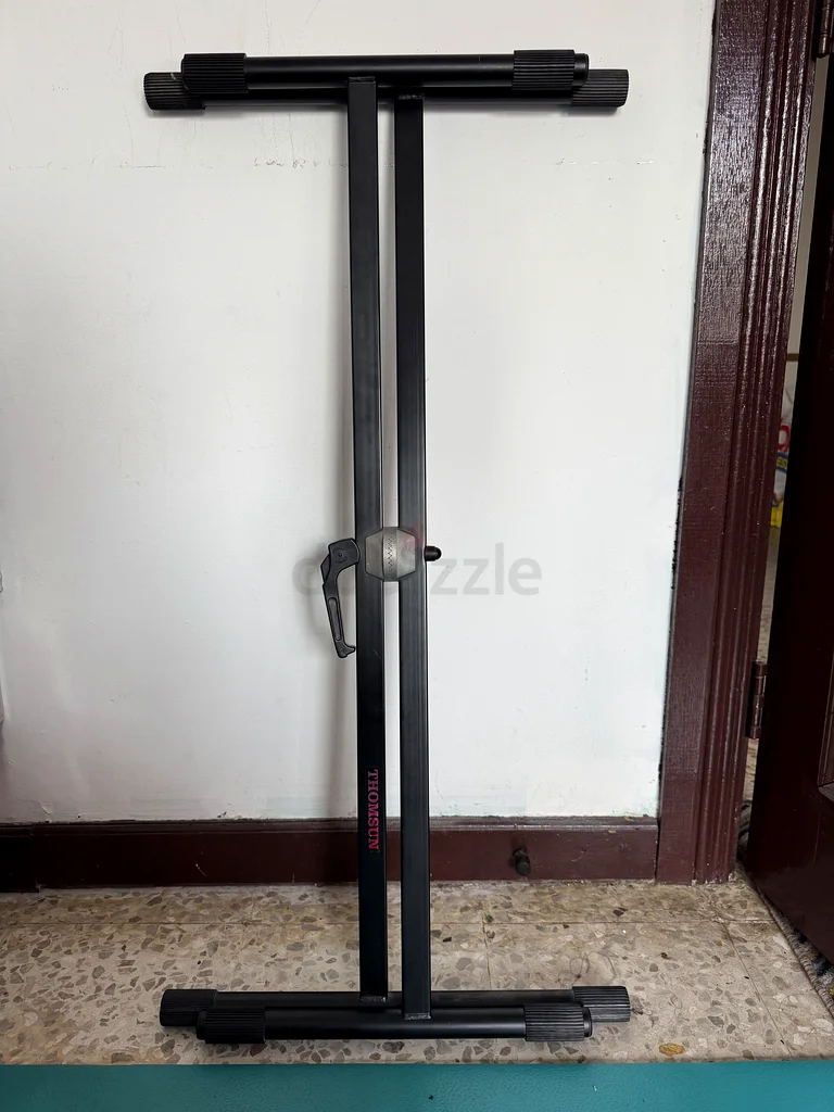 ستاند بيانو ومايكروفون ثومسون63206383834115112