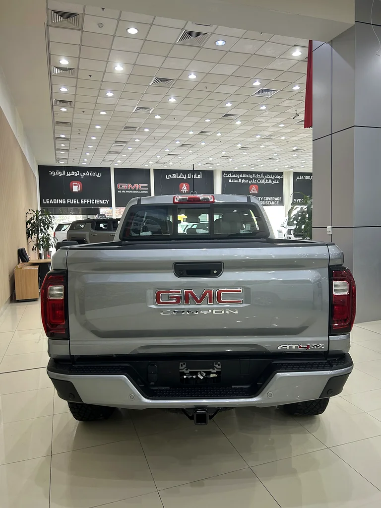 جيب GMC كانيون 202462930628603778112