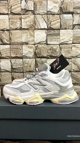 New Balance 9060 ‘Grey Lilac’