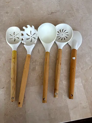 Think kitchen utensils set
