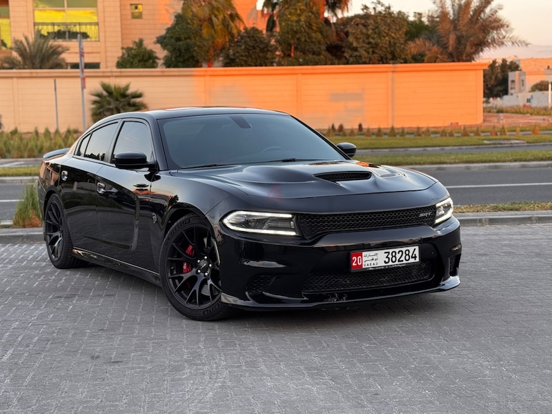 Dodge Charger SRT Hellcat 6.2 Supercharged 2015 UAE