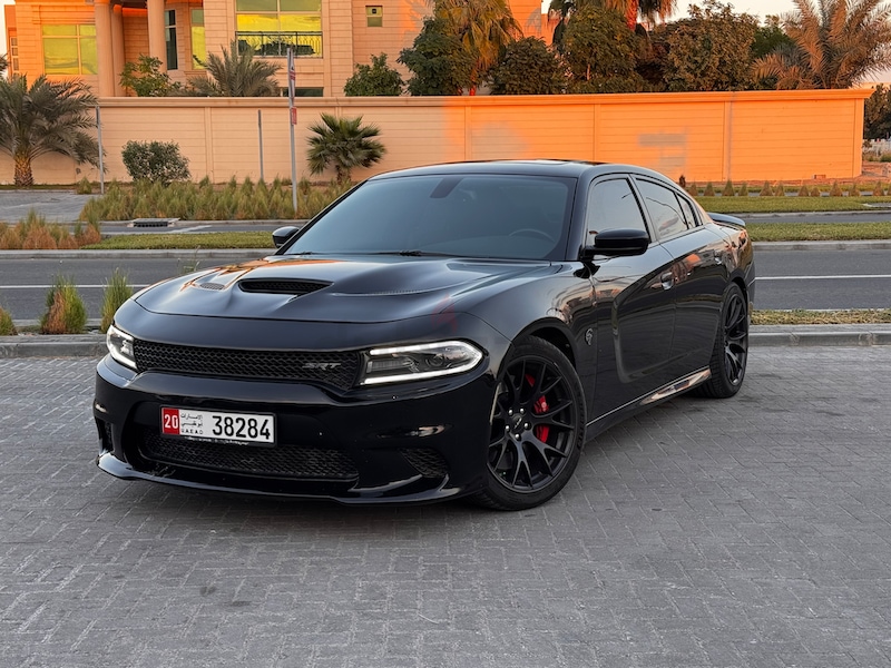 Dodge Charger SRT Hellcat 6.2 Supercharged 2015 UAE