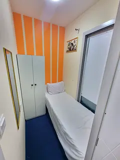 Partition Room available in Dubai Marina Near Sobha reality metro