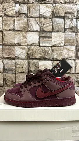 Nike SB Dunk ‘City of Love’