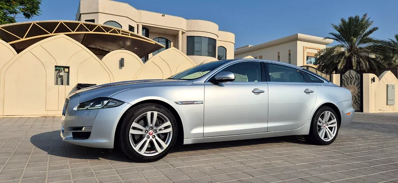 2016 Jaguar XJL -Full option-  2.0 Turbo 4 cyl-Excellent Condition63221823364611111