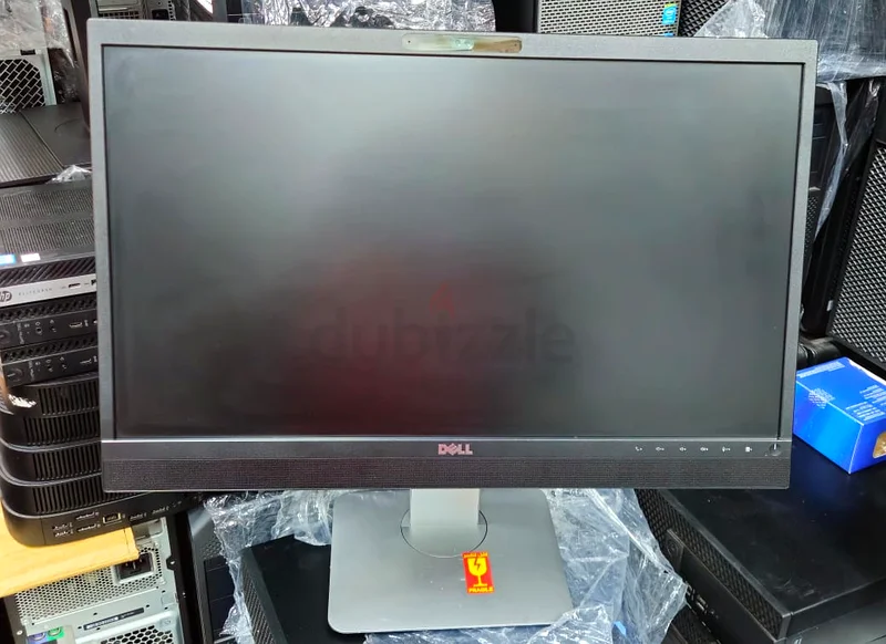 مجموعة كاملة مع شاشة ديل 24 بوصة، ديل أوبتيبيكس 7070 SFF، معالج كور i5-9500، ذاكرة وصول عشوائي 16 جيجابايت، وسائط تخزين NVMe SSD سعة 256 جيجابايت، لوحة مفاتيح63265095804546111