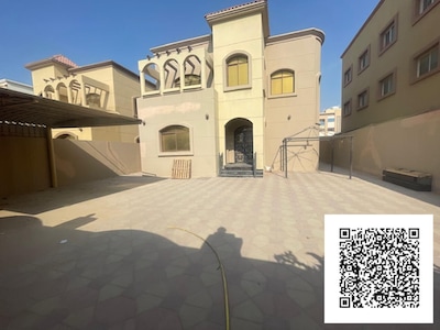 Luxury 5 Bedrooms Hall Majlis Maidroom Villa For Rent In Al Rawdah Ajman