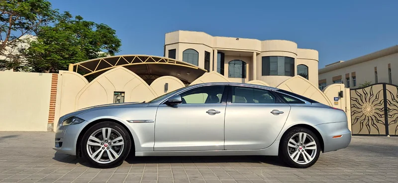 2016 Jaguar XJL -Full option-  2.0 Turbo 4 cyl-Excellent Condition63221823364611113