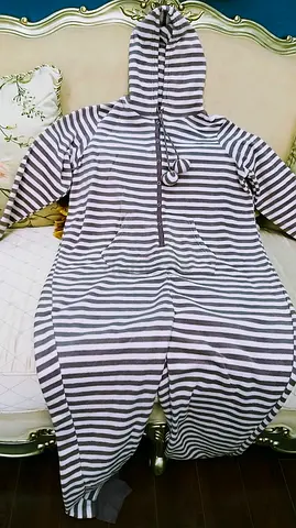 Pompom onesie jumper