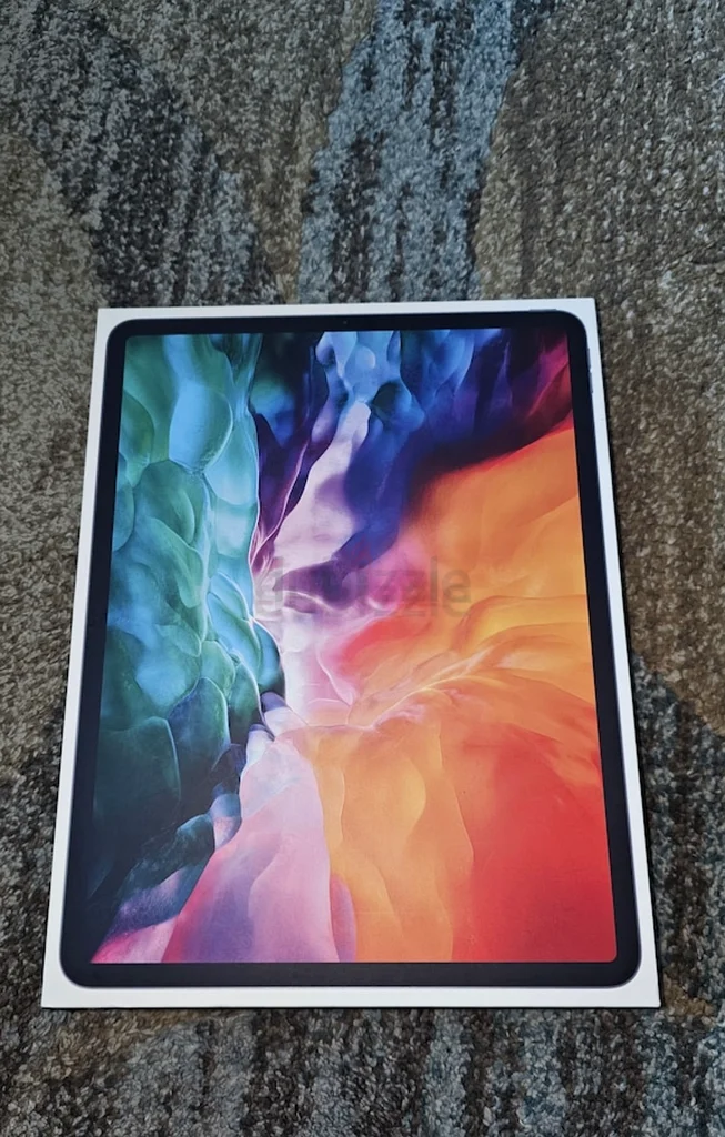آيباد برو (الجيل الرابع)، واي فاي، 12.9 بوصة، رمادي فضائي63214897330691112