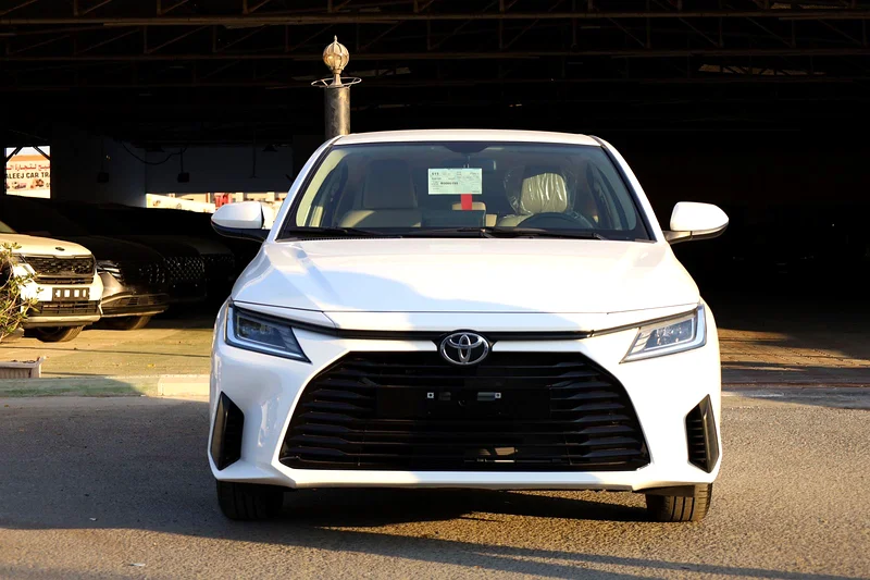 Toyota yaris... Model 2024...gcc specifications... Brand new63146740391938112