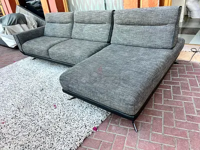 Natuzzi LShape Sofa perfect Condition dark grey