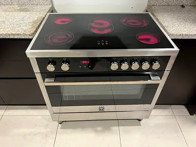 Lagermania 90X60Cm 5 Ceramic Burners Electric Oven Black