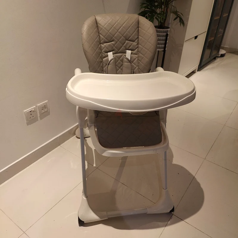 Giggles High Chair with Food Tray63205364769922111