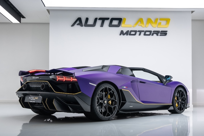 2022 AVENTADOR ULTIMAE 01 OF 250. FULL CARBON UAE