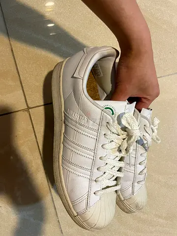 adidas shoes （white）