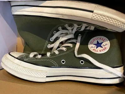 converse shoes (military green)