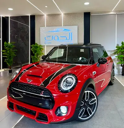 LOVELY MINI COOPER S JCW || GCC || TOP OF THE RANGE || PANORAMIC || ACCIDENTS FREE || LOW MILEAGE