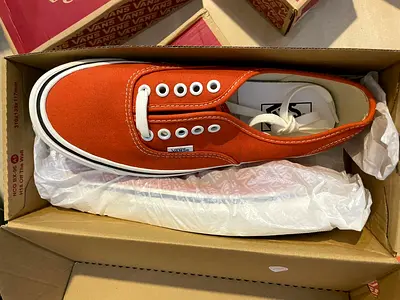 Vans shoes (orange)