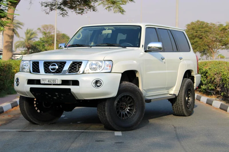 NISSAN PATROL 4.8L PETROL GRX FULL OPTION AUTOMATIC. UAE