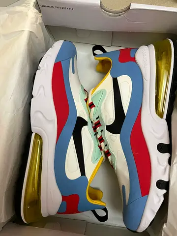 nike shoes (Air cushion design)
