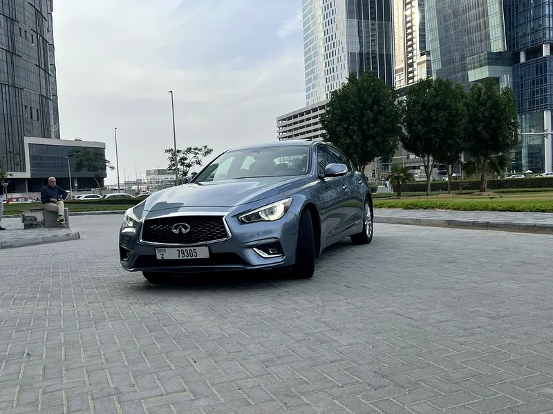 Infiniti Q50 full option lether sunroof Dubai
