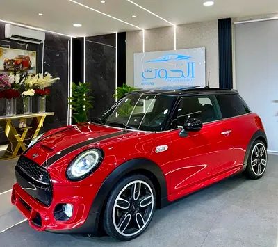 LOVELY MINI COOPER S JCW || GCC || TOP OF THE RANGE || PANORAMIC || ACCIDENTS FREE || LOW MILEAGE