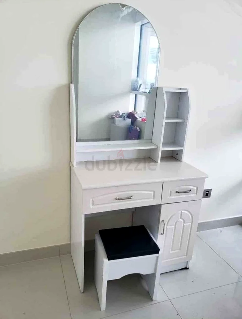 Dressing Table With Mirror dubizzle
