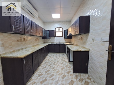 Beautiful Three Bedrooms Hall Three Bath Kitchen At Al Shamkha